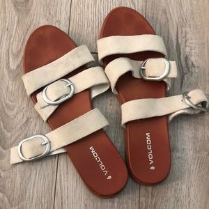 Size 8 Volcom sandals